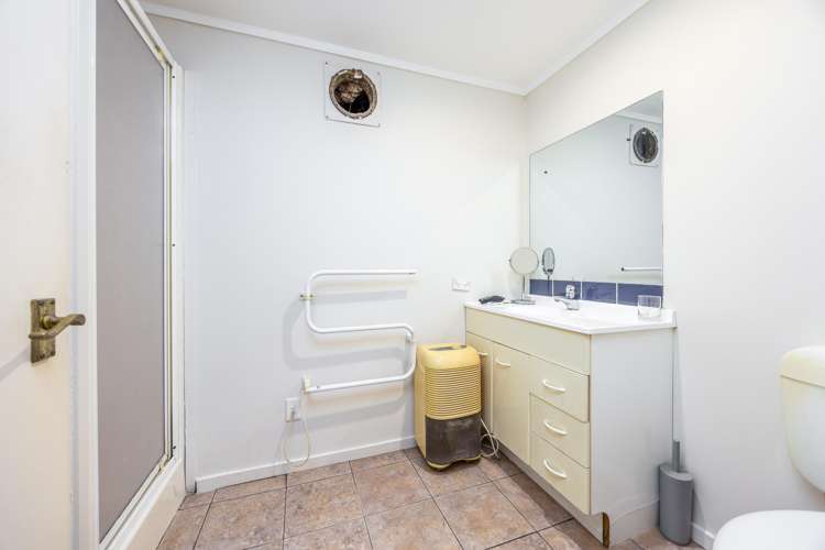 546 Whangaparaoa Road Stanmore Bay_18