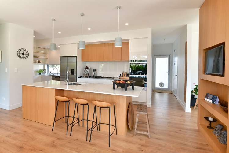 52 Walton Street Red Beach_38