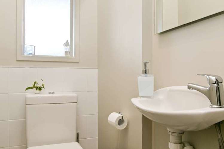 2/40 Shepherd Road Waipahihi_9