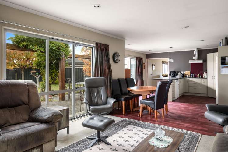 21 Walnut Grove Alexandra_7