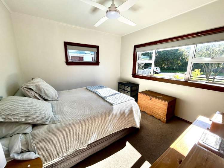 27 Bracken Street 11597_3