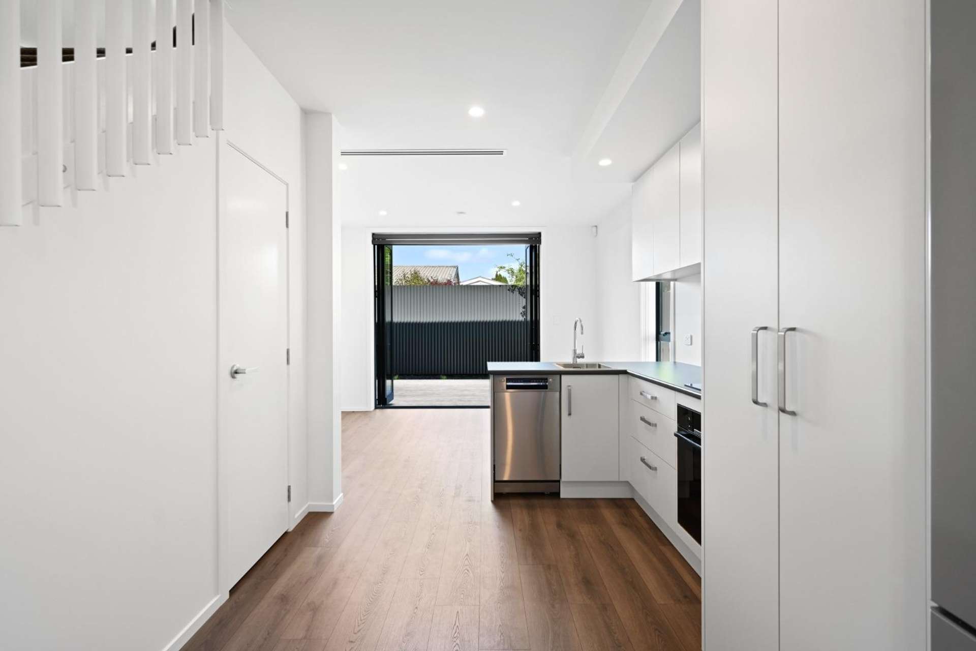 4/18 Stanley Street 1055_0
