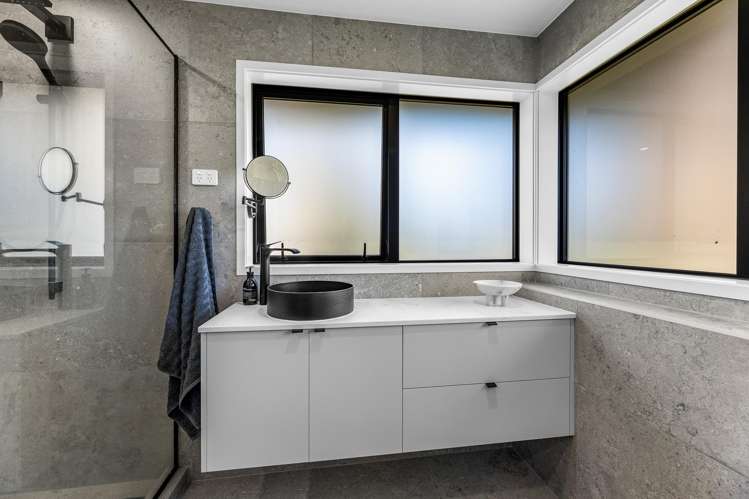 79 Torkar Road Clarks Beach_13