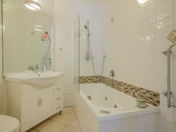 2e/18 Hobson Street Auckland Central_9