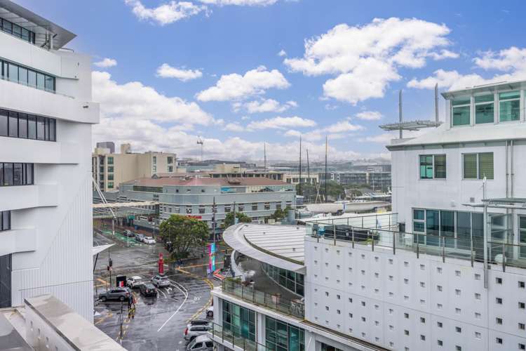 13/137 Quay Street Auckland Central_9