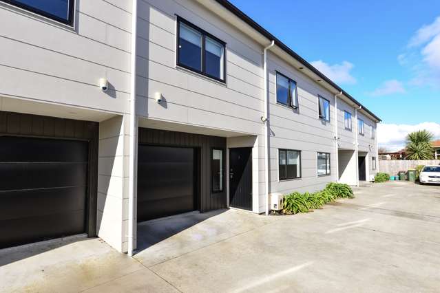 2/90 Carrington Avenue Silverdale_4