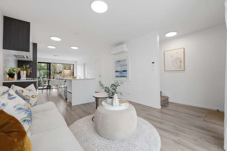 16B Dianthus Place Browns Bay_13