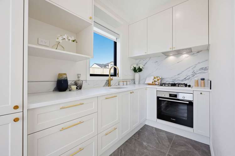 17 Ballyalton Crescent Flat Bush_40