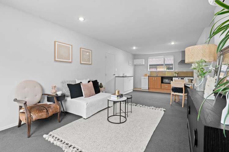 17 + 17A Barwick Place Huntington_17