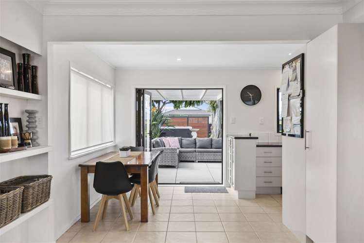 8 Quibray Place Botany Downs_8