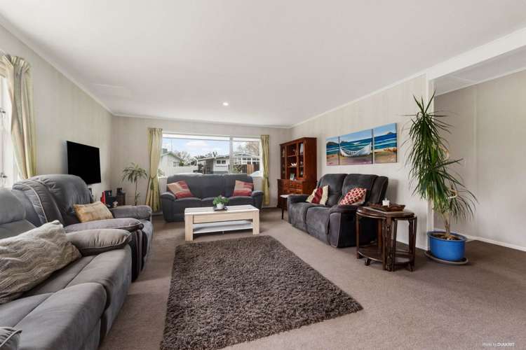 38 Hatherlow Street Glenfield_2