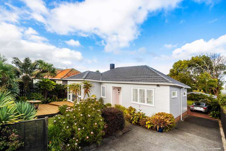 42 Springleigh Avenue Mount Albert_12