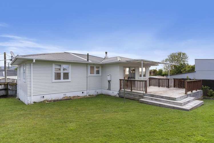 13 Sheehan Road Te Atatu South_19