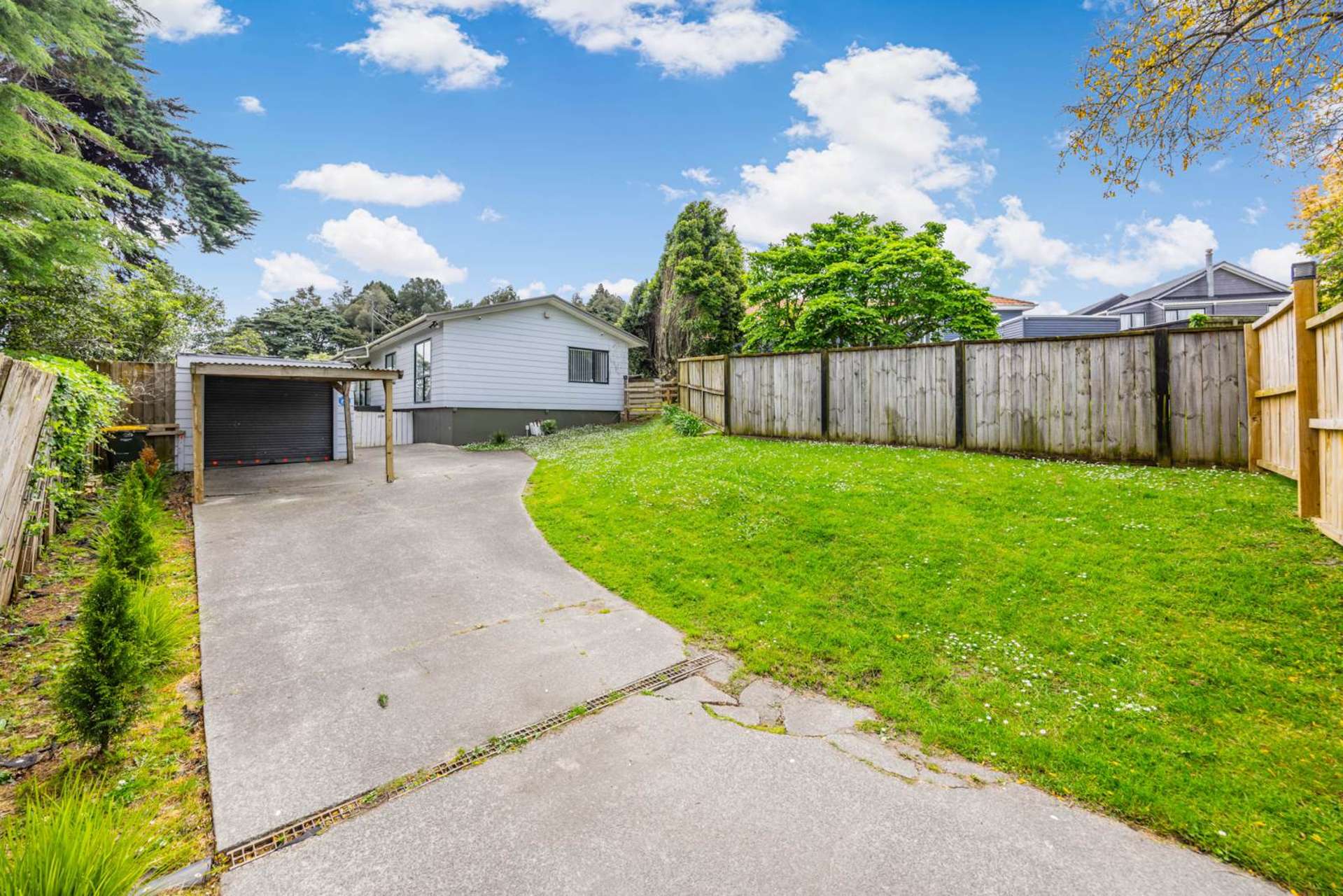 11 Peguero Place Totara Heights_0