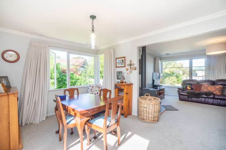 4 Brett Place Takaro_6