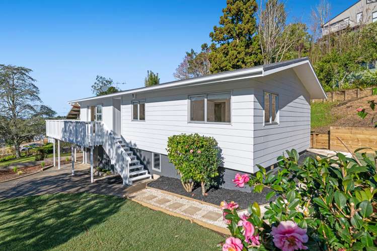 82 Ayton Drive Totara Vale_19