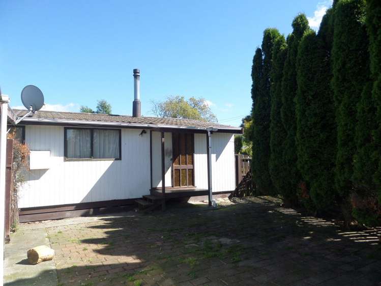 1 William Benton Street Featherston_5