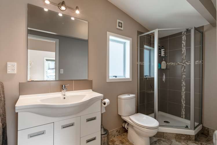 202 Te Atatu Road Te Atatu South_15