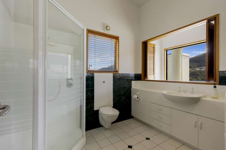 415 Peninsula Road Kelvin Heights_18