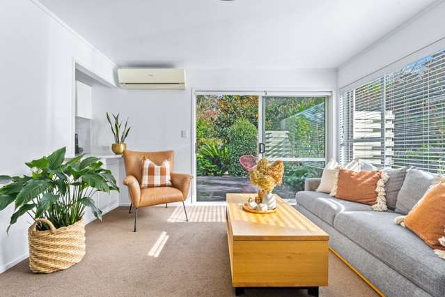 2/2 Vari Place Bayview_1