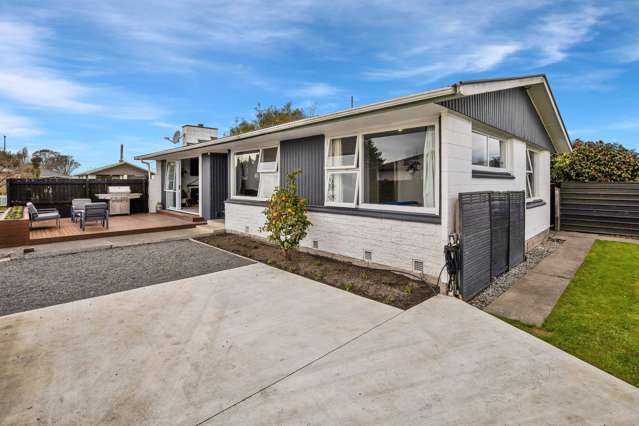 19 Kathleen Crescent Hornby_2