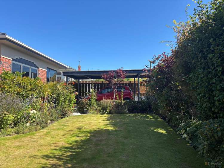 2 Ashbury Avenue Waimataitai_30