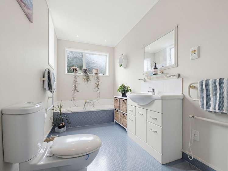 21 Sylvan Valley Avenue Titirangi_24