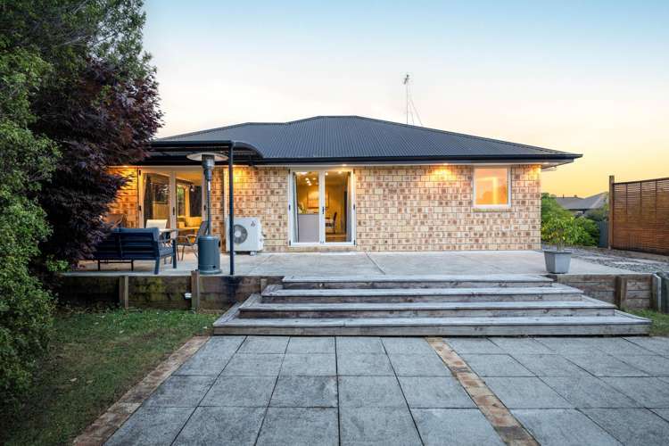 17 Edward Street Grandview Heights_1