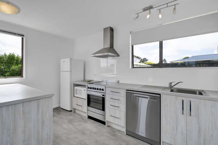 18 Pohutukawa Drive Opunake_9