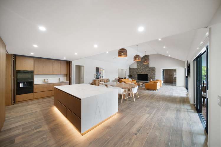 1565 Great South Road Ramarama_14