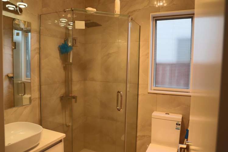 28 Quattro Avenue Flat Bush_23