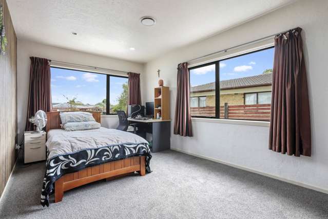 8 Papatahi Place Henderson_4