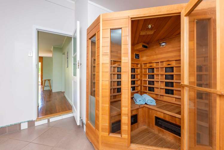 1 Waianga Place Omapere_23