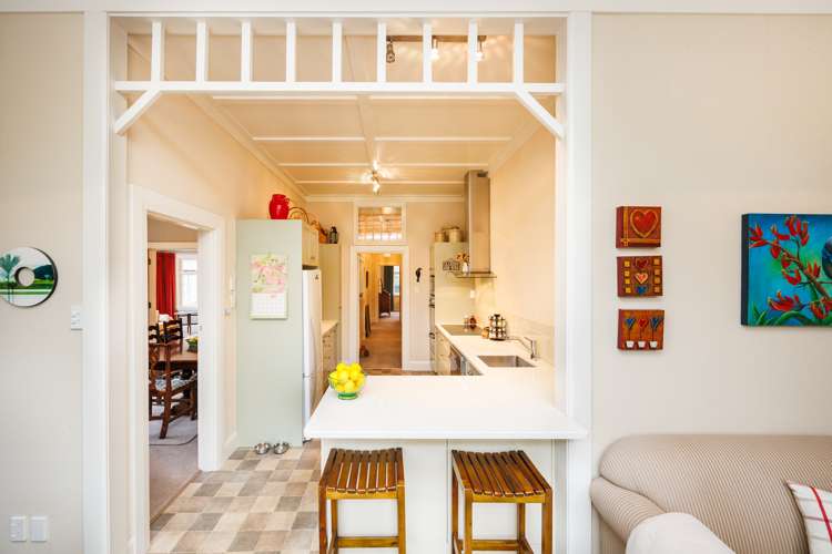 20 Moerangi Street West End_16