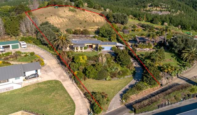 51 Herbert Drive Whangamata_1