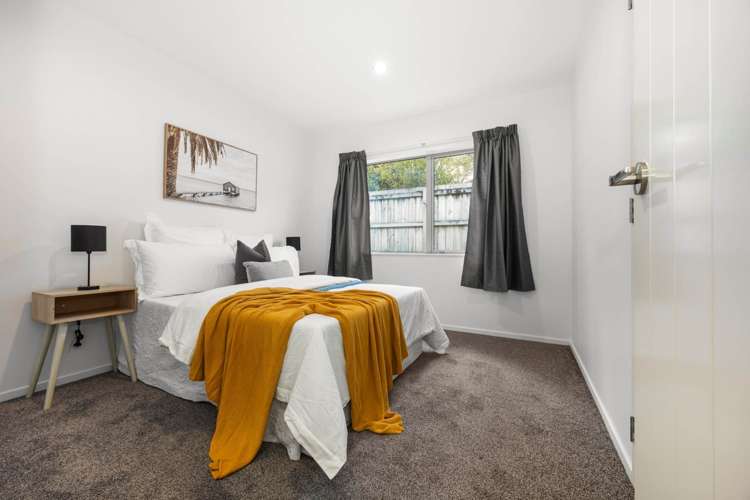 98 Tiriwa Drive Massey_11