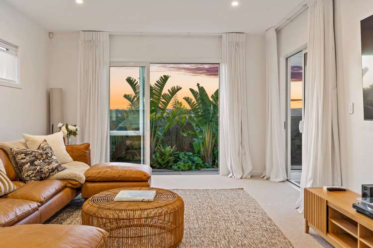 55a Rosario Crescent Red Beach_38