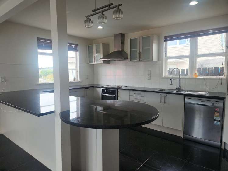 2/18 Tahi Terrace Glen Eden_22