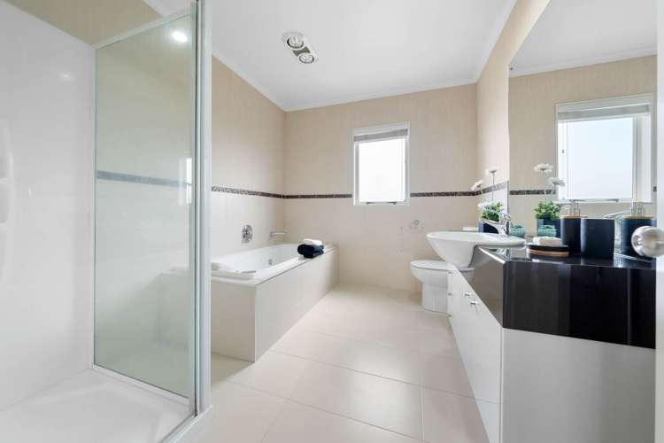 52 Salford Crescent Flat Bush_21