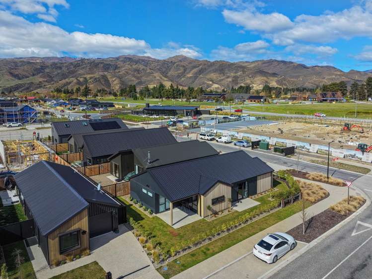 14 Wooing Tree Avenue Cromwell_24