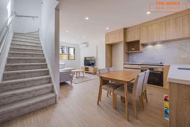 1/10 Richard Road Mangere_13