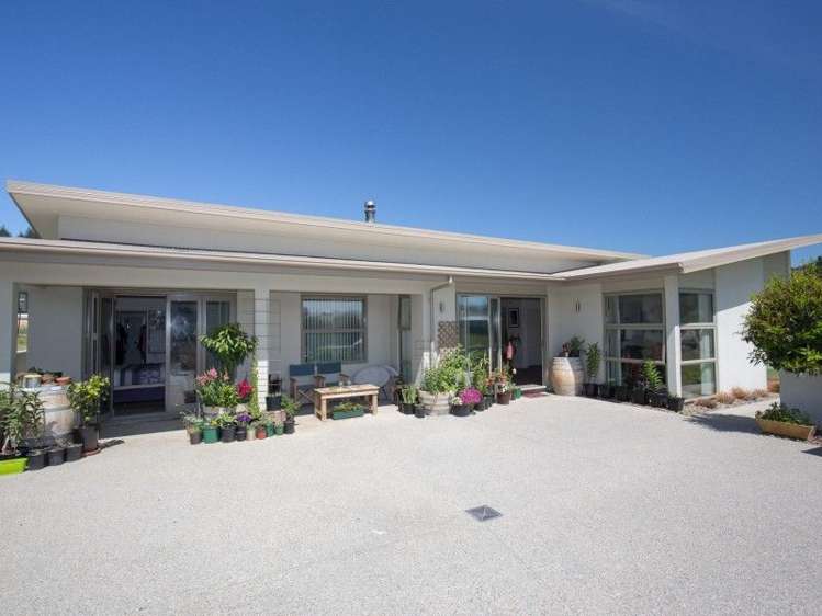 19 Alice Burn Drive Luggate_16