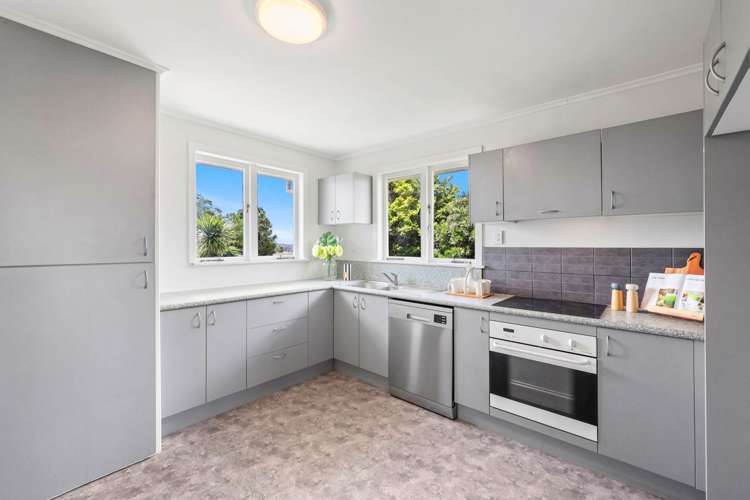 1/339 Wairau Road Totara Vale_5