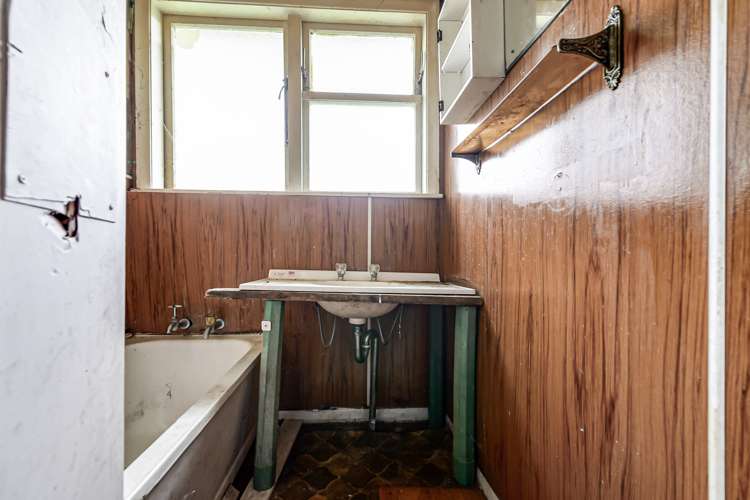 29 Masefield Drive Enderley_12