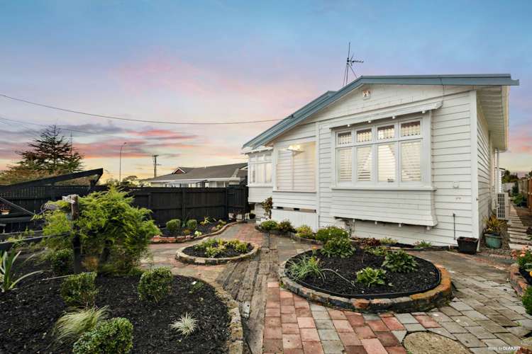 126 Onewa Road Northcote_13