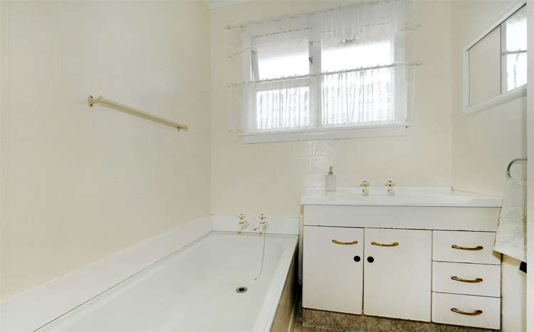 3 Eastling Street Bishopdale_11