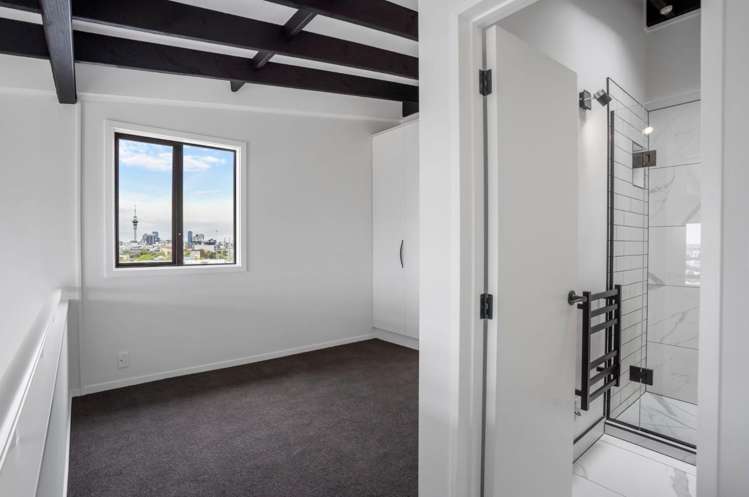 2N/12 Charles Street 1728_6