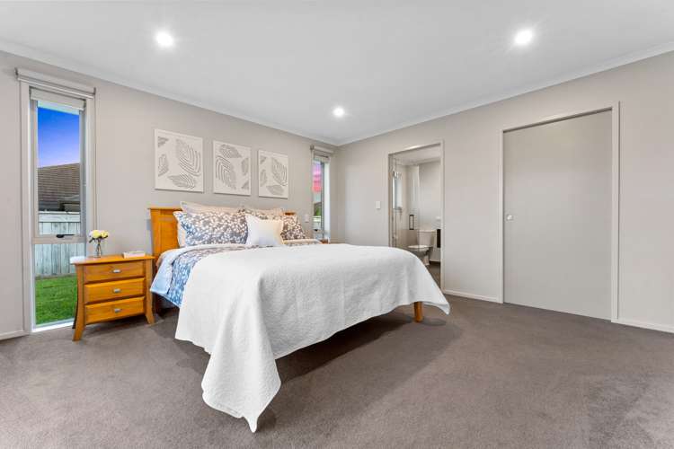 15 Orchard Terrace Riverhead_15