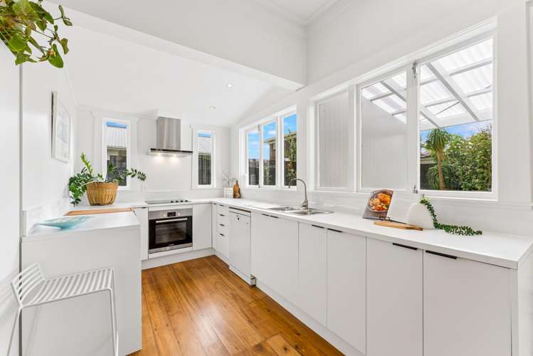 5 Karaka Street New Lynn_10