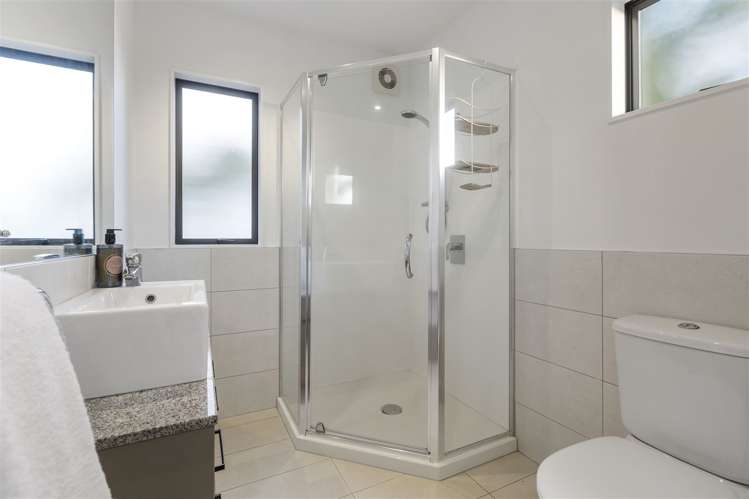 896b Mount Eden Road Three Kings_11